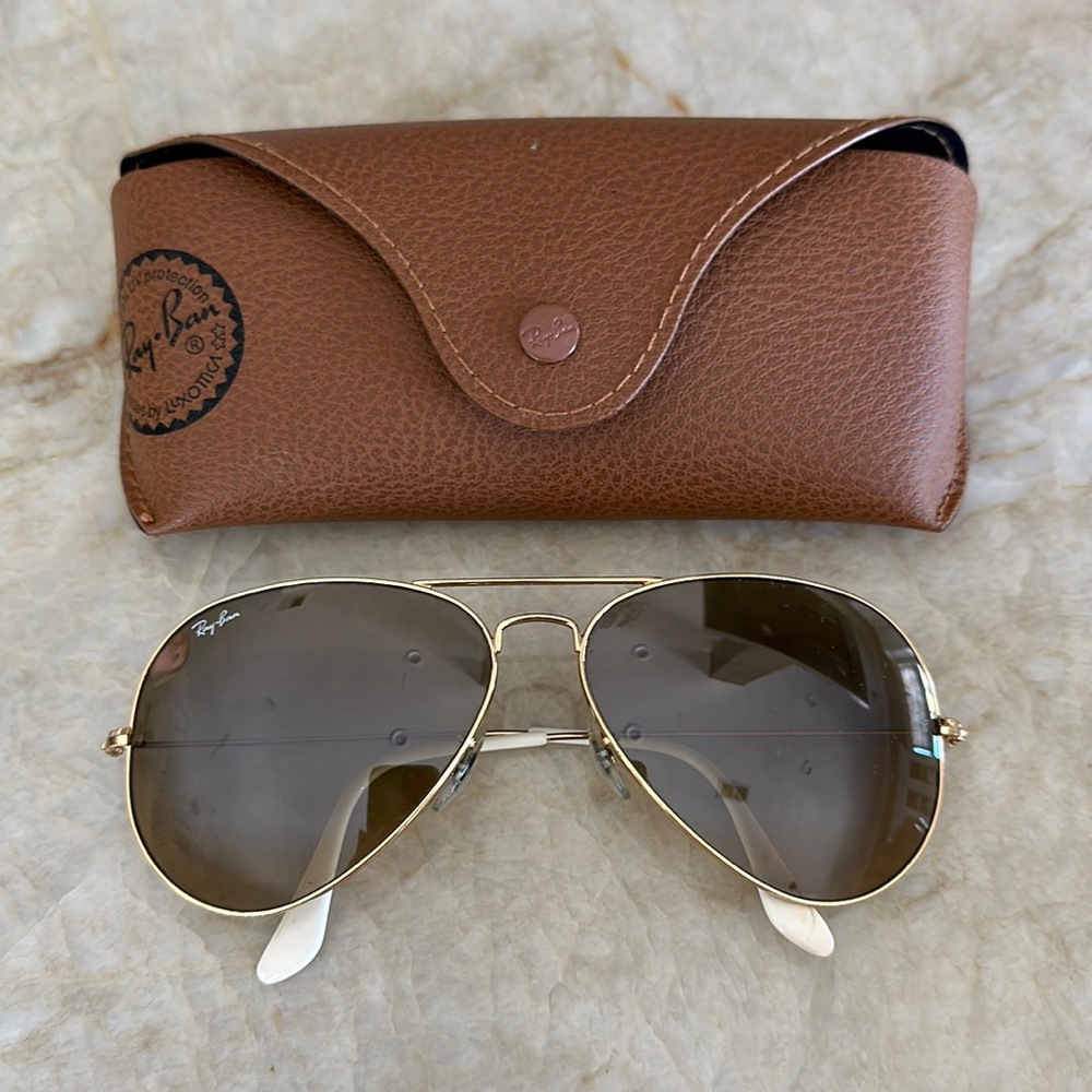 Brown & Gold Ray Ban Aviators